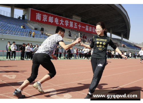 展现女田径体育明星风采的精彩瞬间全景图